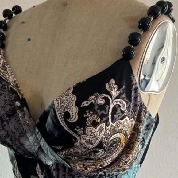 Essentials By Milano Sz M Womens Maxi Dress Paisley Green Beads Spaghetti - Picture 12 of 13